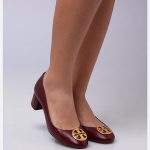Tory Burch Leather Pump Sz. 9.5 NIB